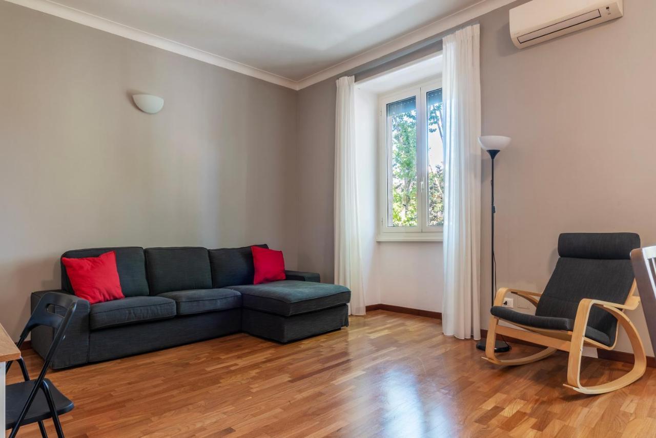 Rione Prati Comfy Apartment Rome Bagian luar foto