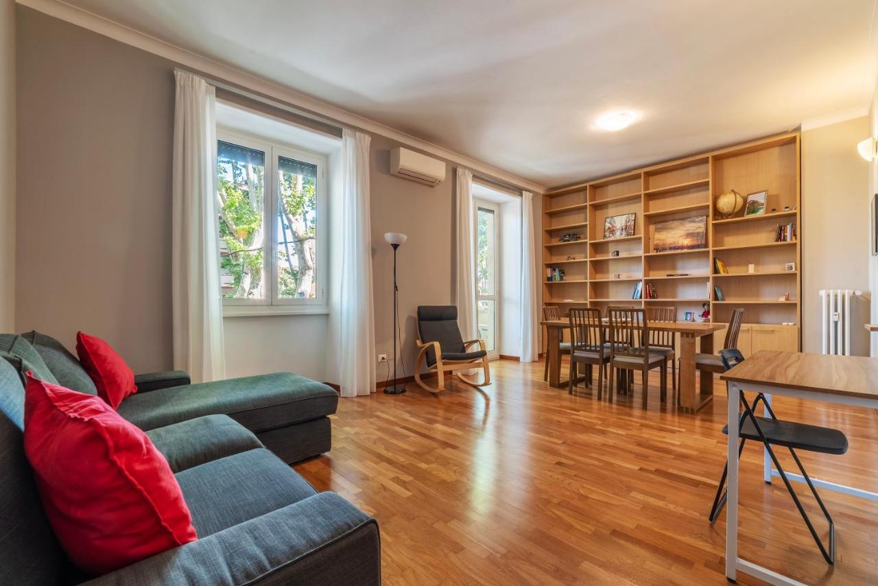 Rione Prati Comfy Apartment Rome Bagian luar foto