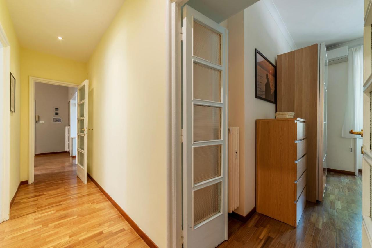 Rione Prati Comfy Apartment Rome Bagian luar foto