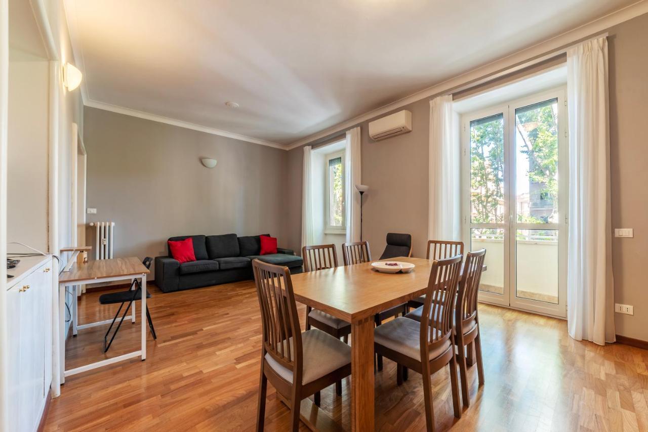 Rione Prati Comfy Apartment Rome Bagian luar foto