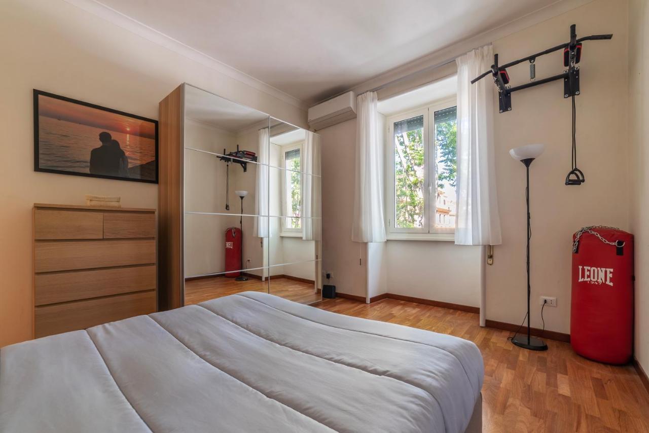 Rione Prati Comfy Apartment Rome Bagian luar foto