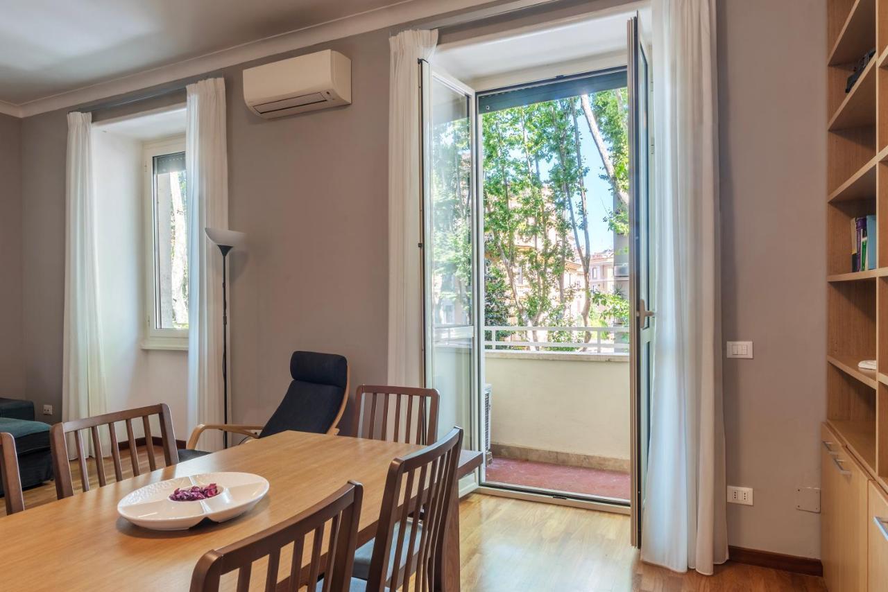 Rione Prati Comfy Apartment Rome Bagian luar foto